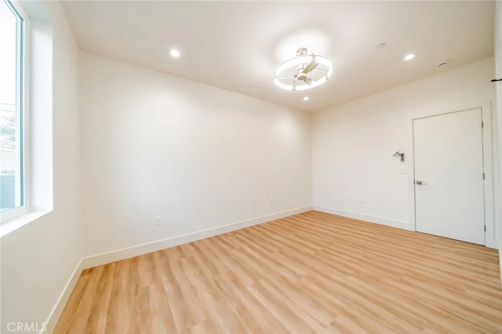 16322 Avenida Gracia Desert Hot Springs, CA 92240