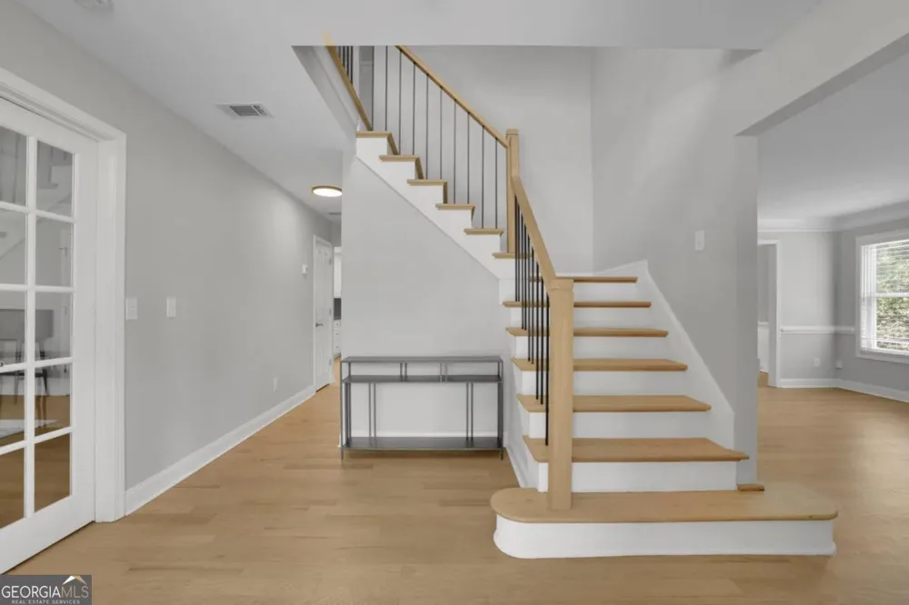4418 Shellie LN Oakwood, GA 30566