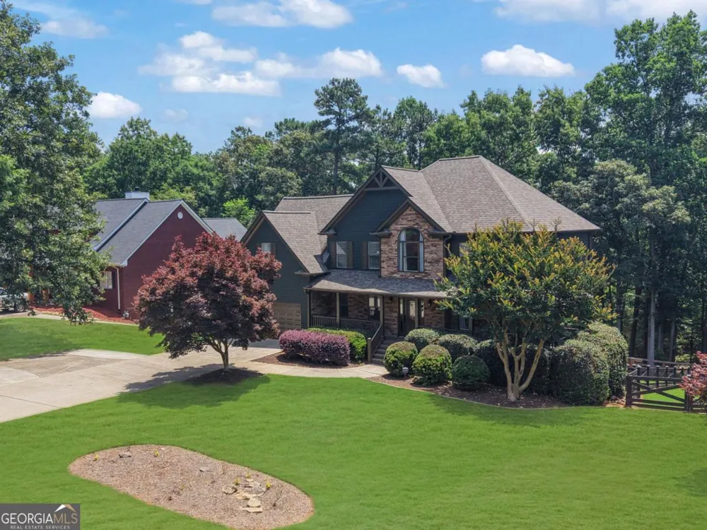 4418 Shellie LN Oakwood, GA 30566
