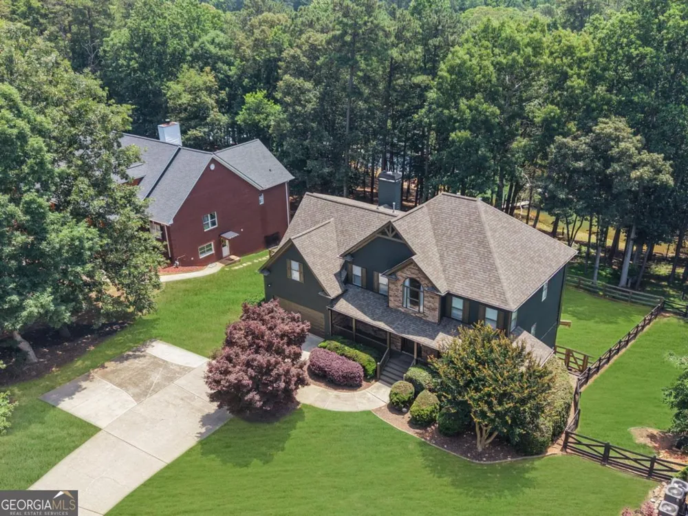 4418 Shellie LN Oakwood, GA 30566