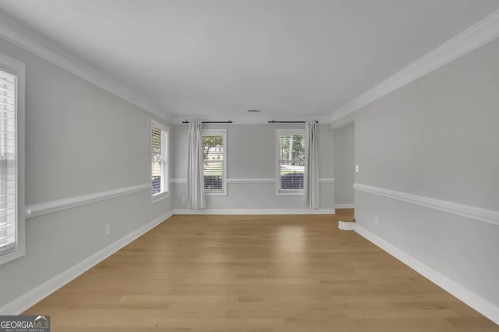 4418 Shellie LN Oakwood, GA 30566