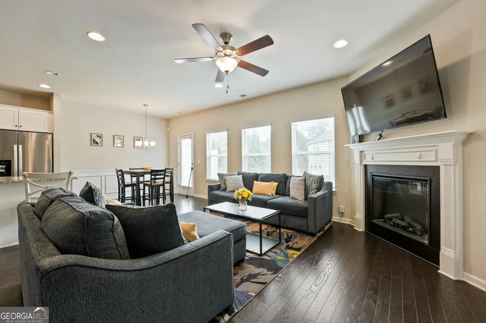 6216 Thorncrest DR NW Tucker, GA 30084