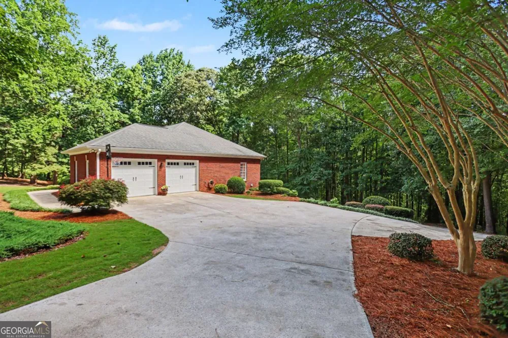 3741 Apalachee RDG Monroe, GA 30656