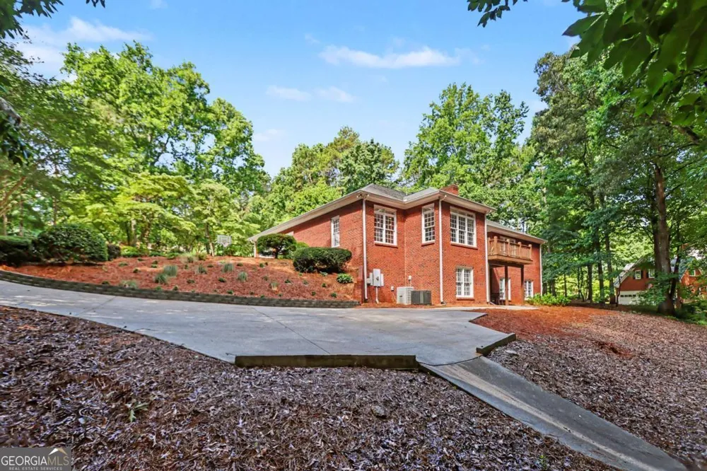 3741 Apalachee RDG Monroe, GA 30656