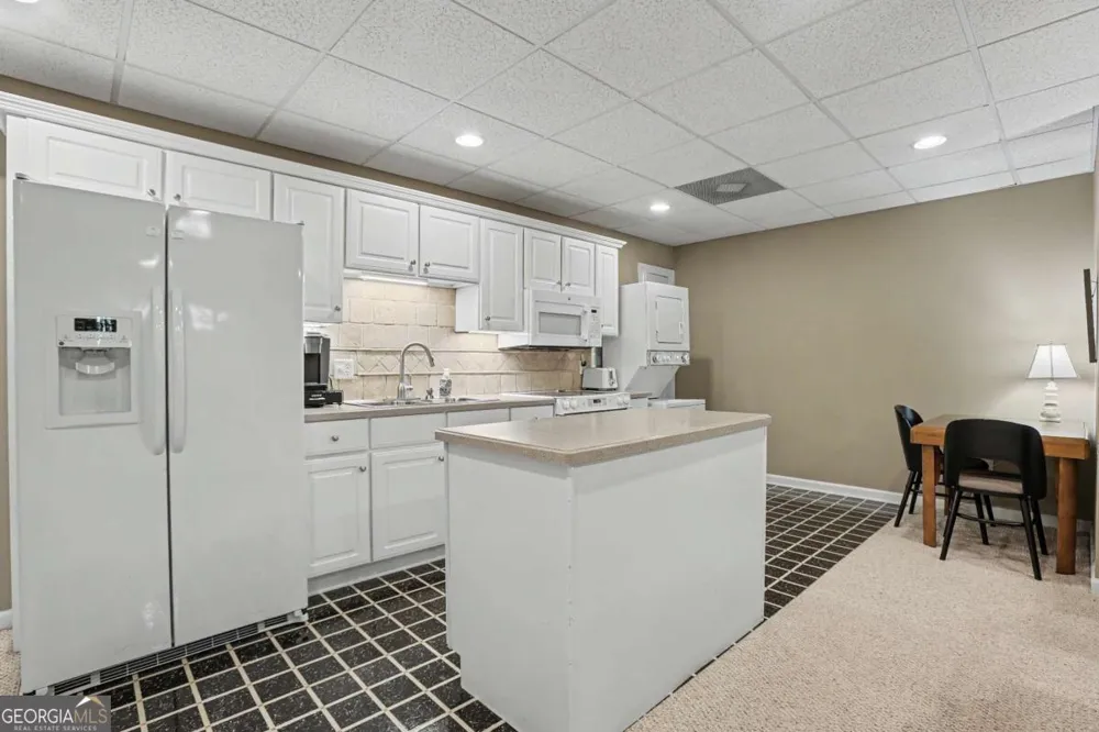 3741 Apalachee RDG Monroe, GA 30656