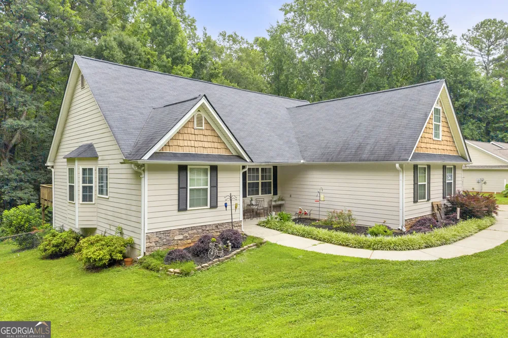 587 J B Owens RD Bethlehem, GA 30620