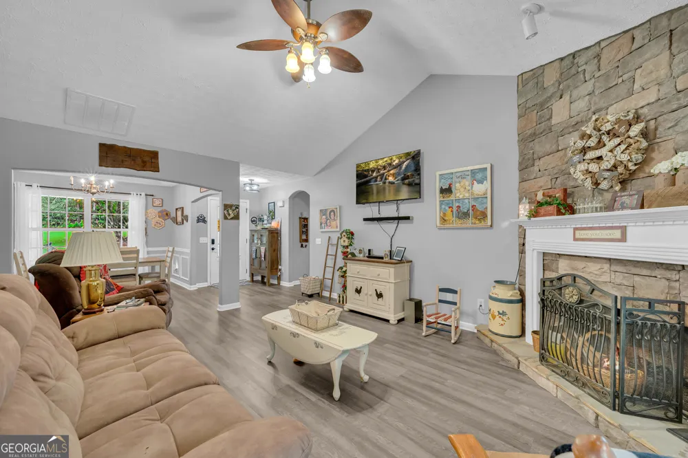 587 J B Owens RD Bethlehem, GA 30620