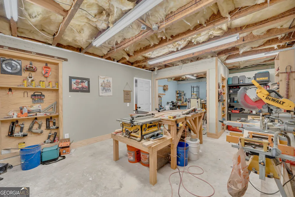 587 J B Owens RD Bethlehem, GA 30620