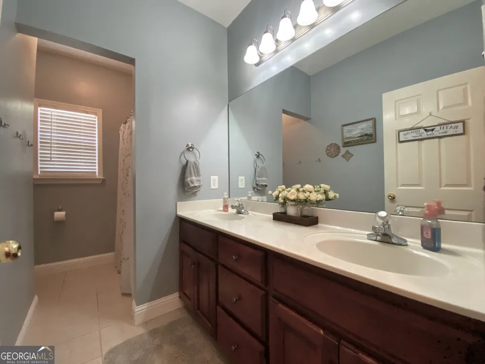 304 Dixieland DR Byron, GA 31008