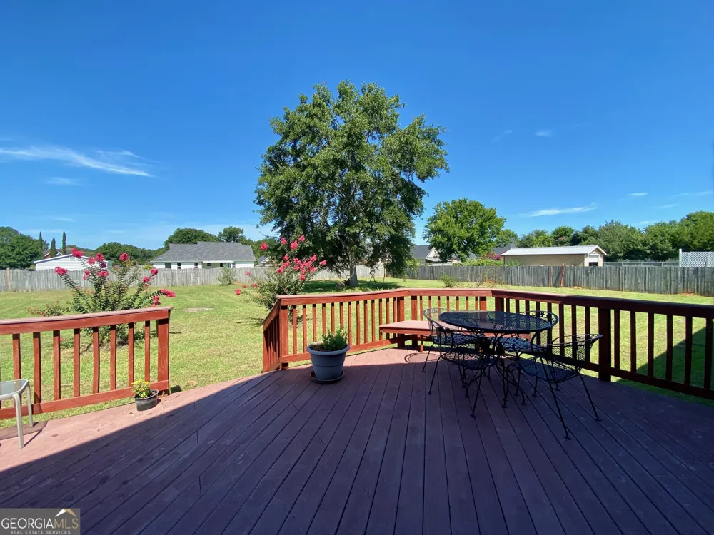 304 Dixieland DR Byron, GA 31008