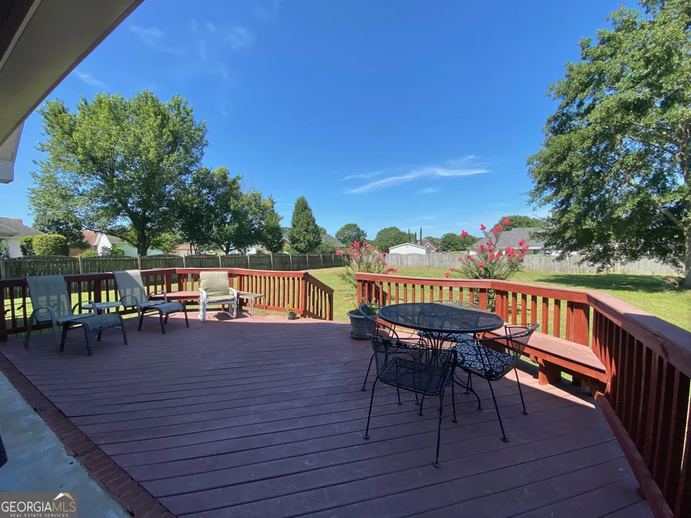 304 Dixieland DR Byron, GA 31008
