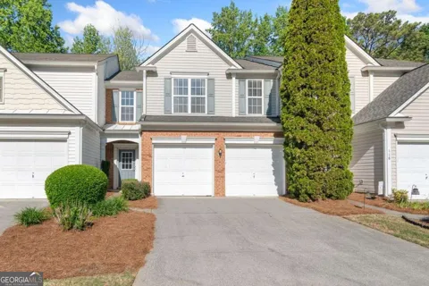 120 Regent PL