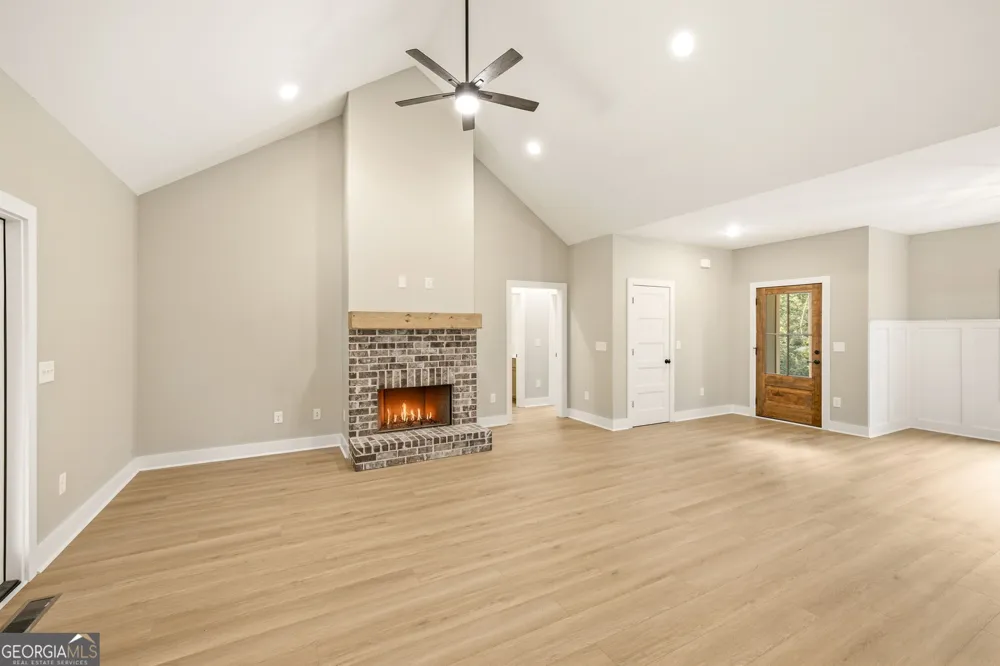 238 Singing Hills DR Clarkesville, GA 30523