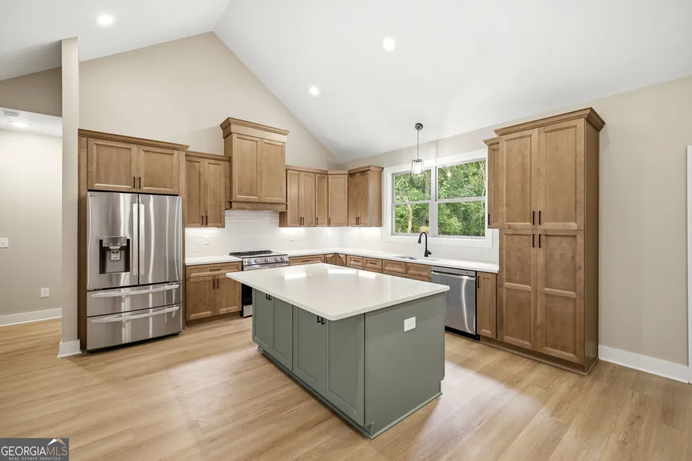 238 Singing Hills DR Clarkesville, GA 30523