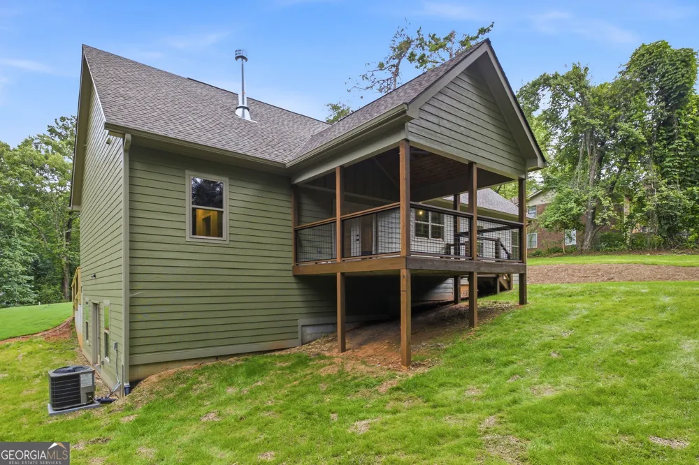 238 Singing Hills DR Clarkesville, GA 30523