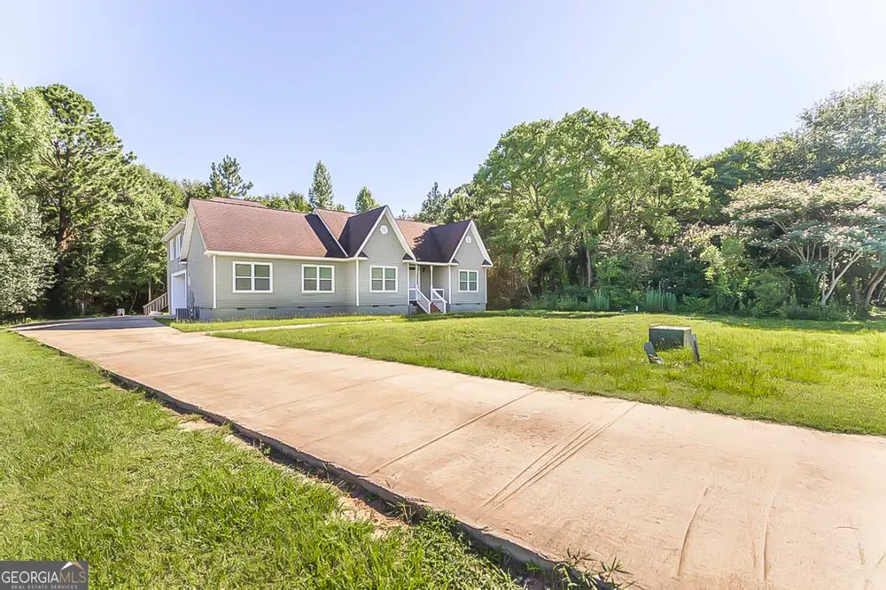 217 Cedar Lake CIR Cordele, GA 31015