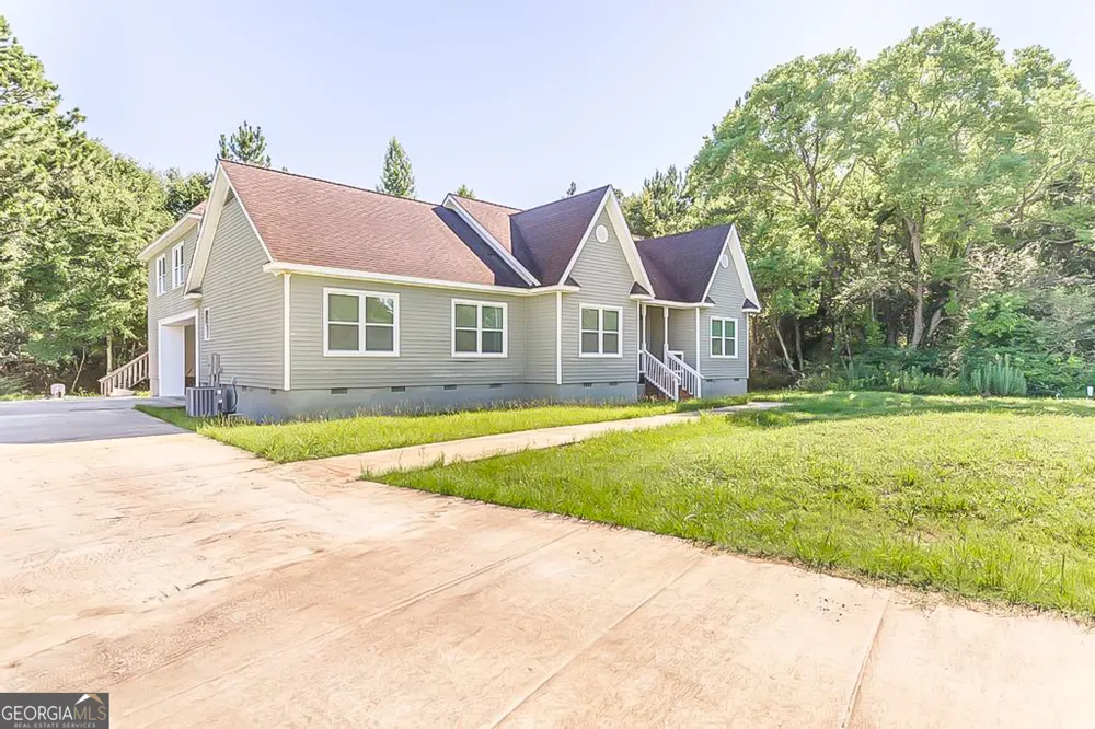 217 Cedar Lake CIR Cordele, GA 31015