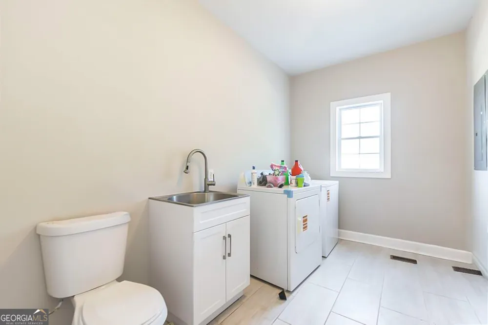 217 Cedar Lake CIR Cordele, GA 31015