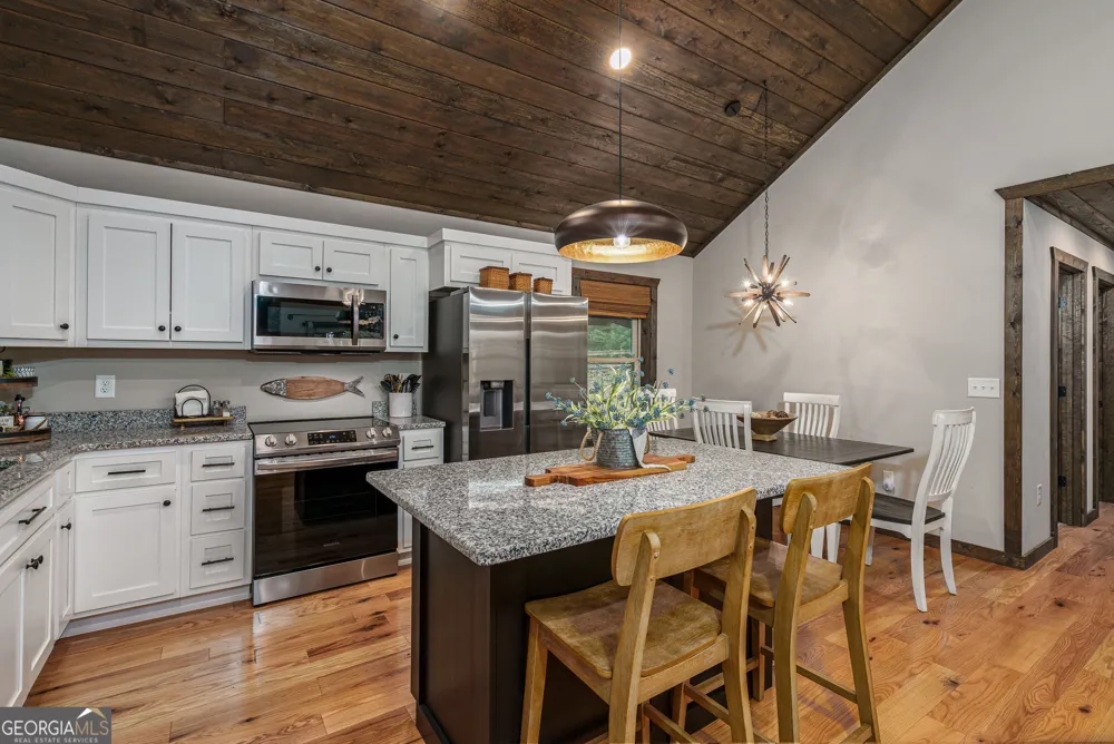 1095 Lonesome Pine RD Murphy, NC 28906
