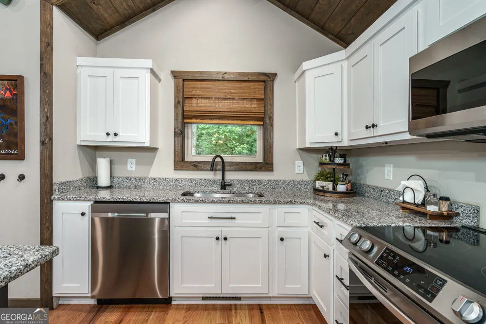1095 Lonesome Pine RD Murphy, NC 28906