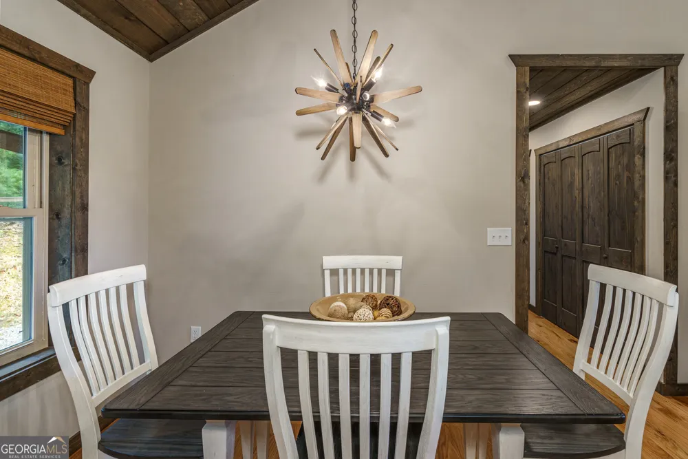 1095 Lonesome Pine RD Murphy, NC 28906