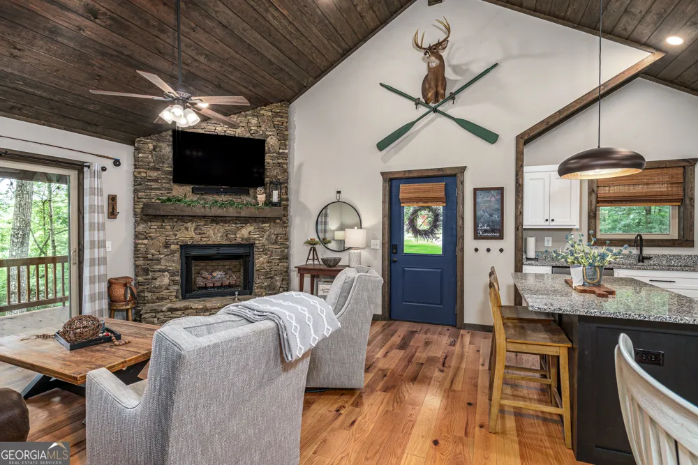1095 Lonesome Pine RD Murphy, NC 28906
