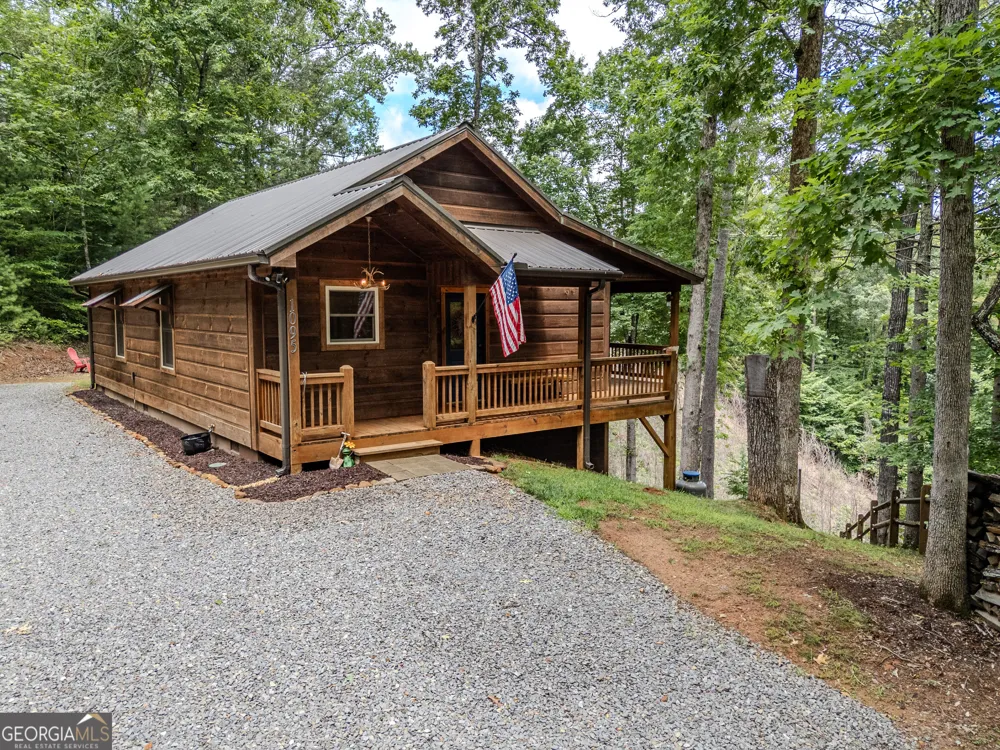 1095 Lonesome Pine RD Murphy, NC 28906
