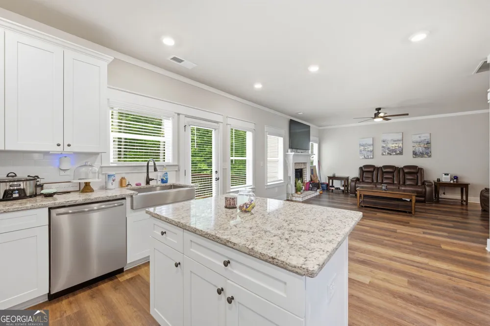 117 Brinley DR Sharpsburg, GA 30277