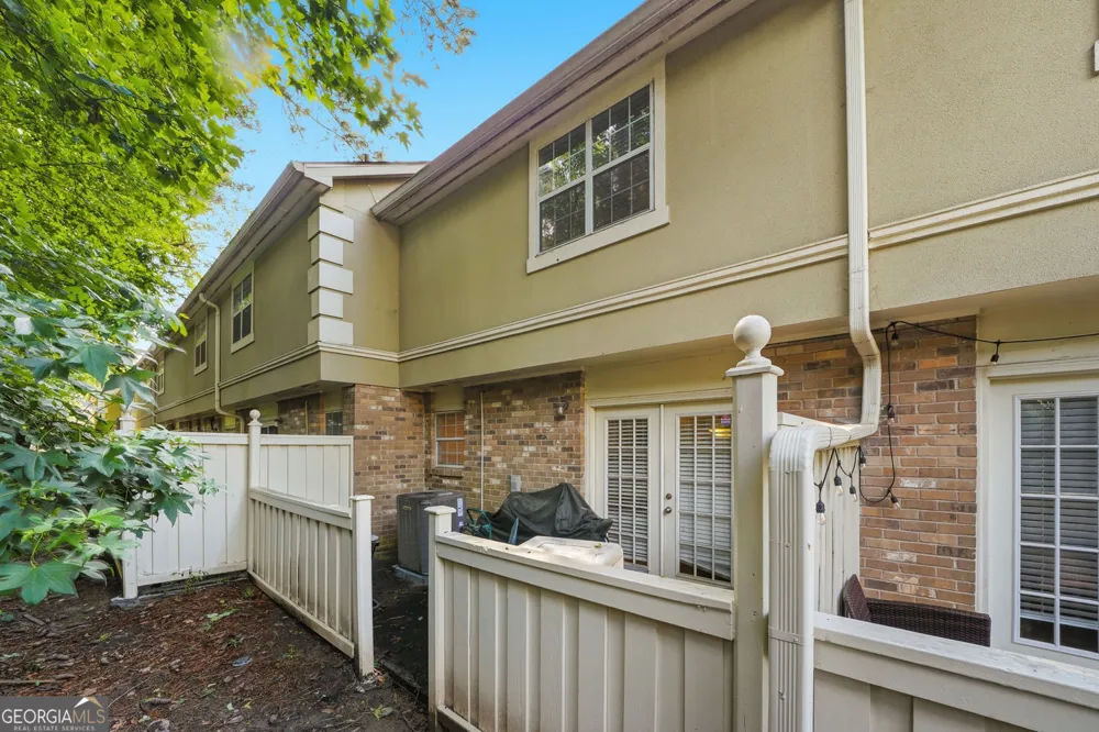 6900 Roswell RD Sandy Springs, GA 30328