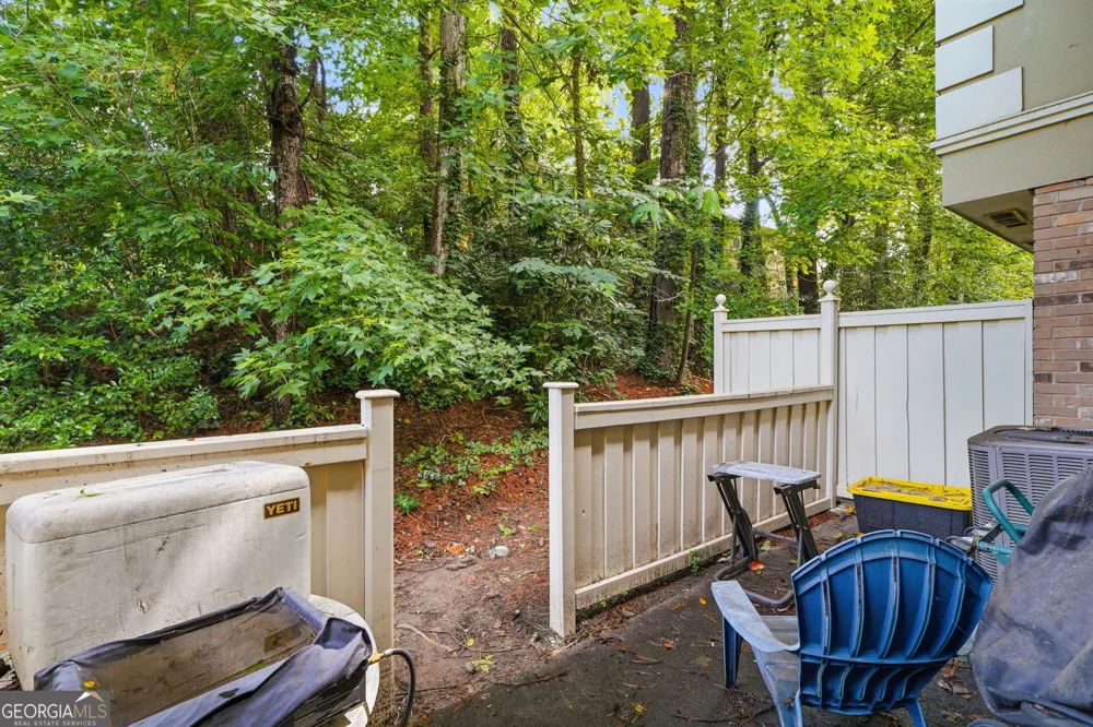 6900 Roswell RD Sandy Springs, GA 30328