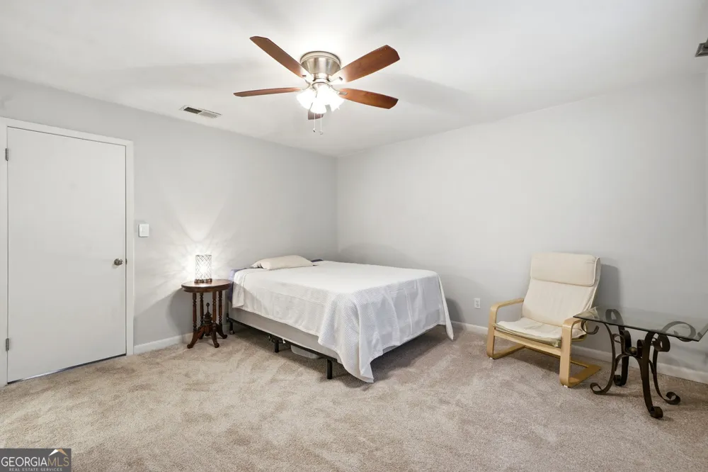 6900 Roswell RD Sandy Springs, GA 30328