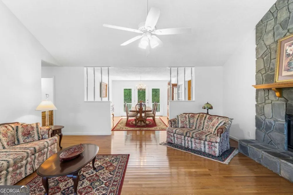 810 Hog Creek RD Hiawassee, GA 30546
