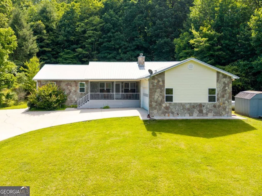 810 Hog Creek RD Hiawassee, GA 30546