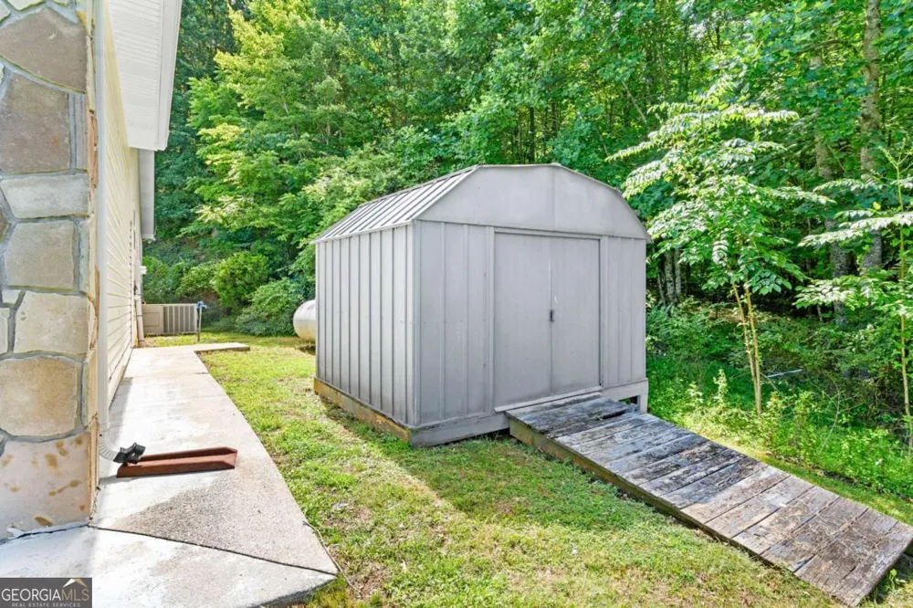 810 Hog Creek RD Hiawassee, GA 30546