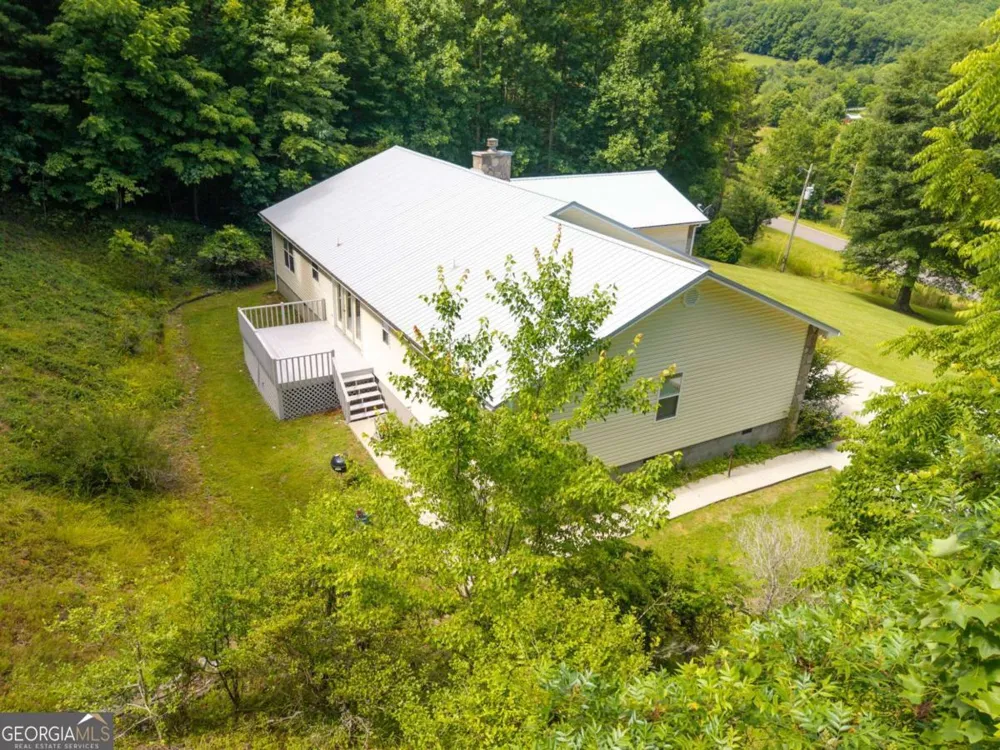 810 Hog Creek RD Hiawassee, GA 30546