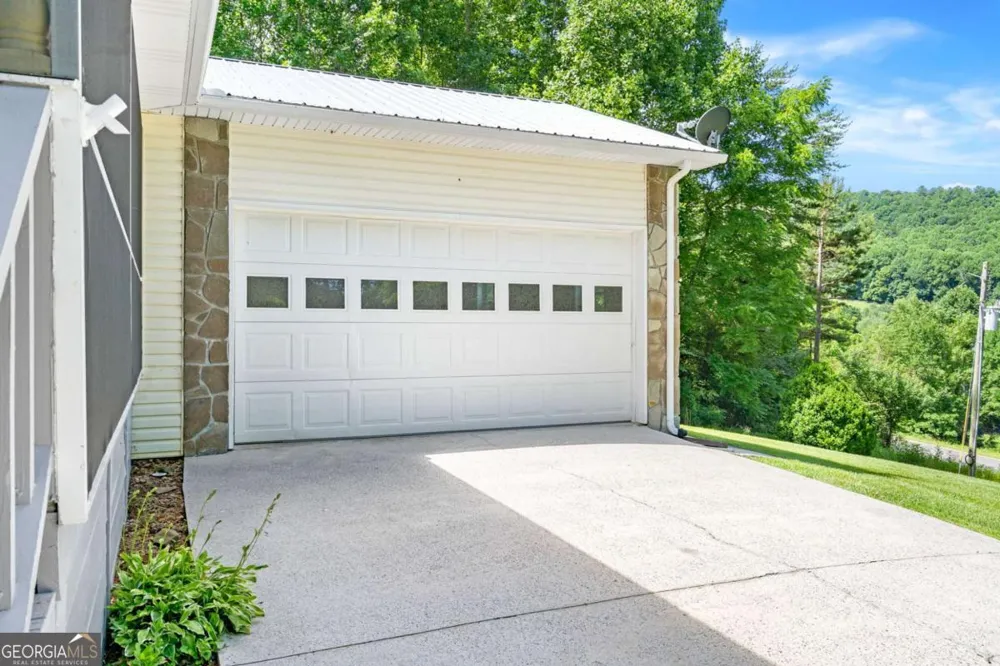 810 Hog Creek RD Hiawassee, GA 30546