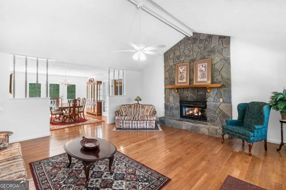 810 Hog Creek RD Hiawassee, GA 30546