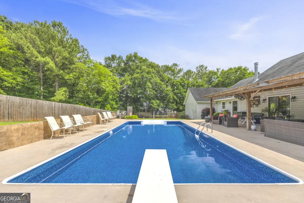1258 Old Beacon Light RD Hartwell, GA 30643