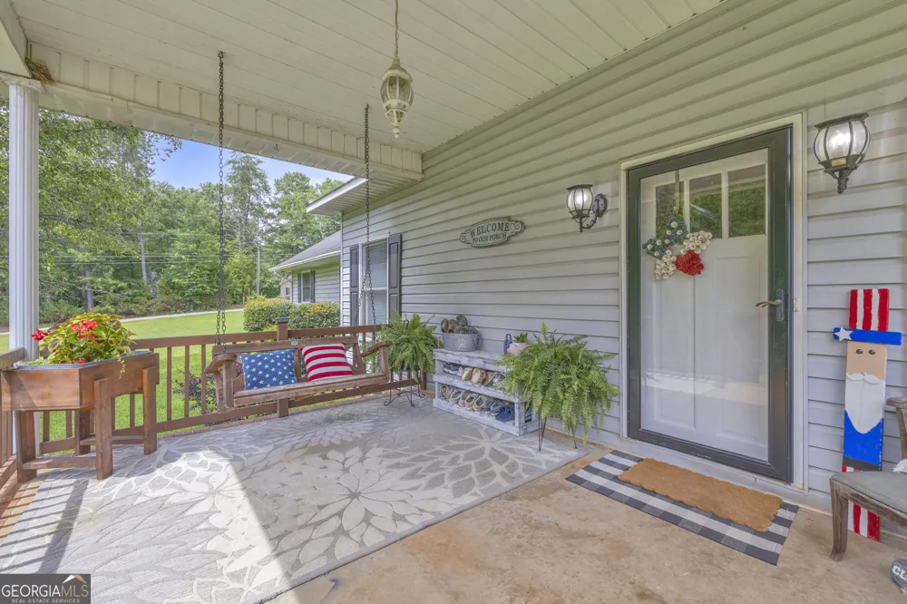 1258 Old Beacon Light RD Hartwell, GA 30643