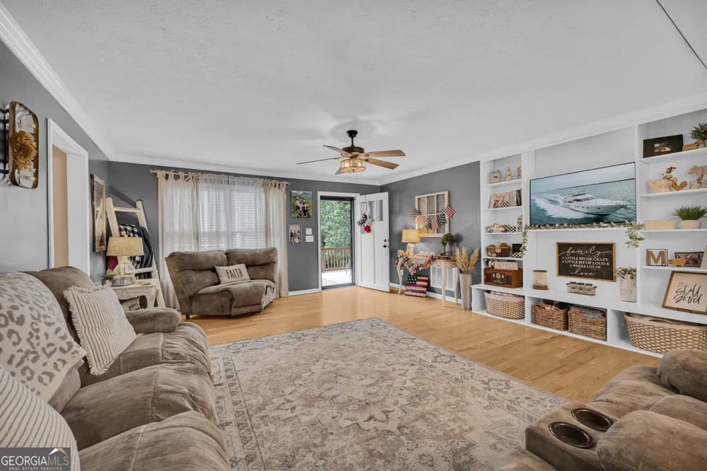 1258 Old Beacon Light RD Hartwell, GA 30643