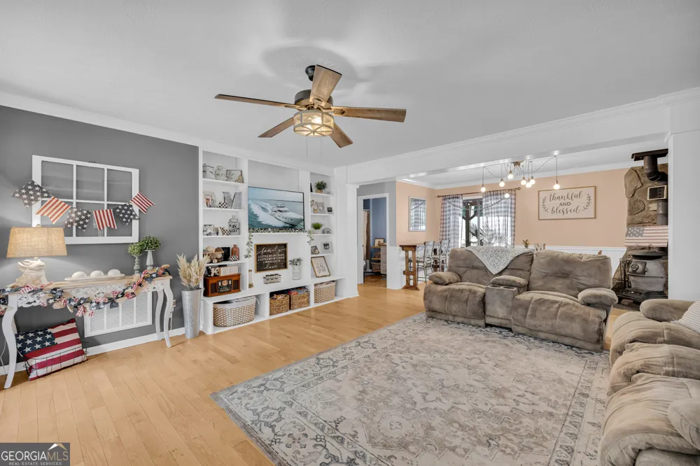 1258 Old Beacon Light RD Hartwell, GA 30643