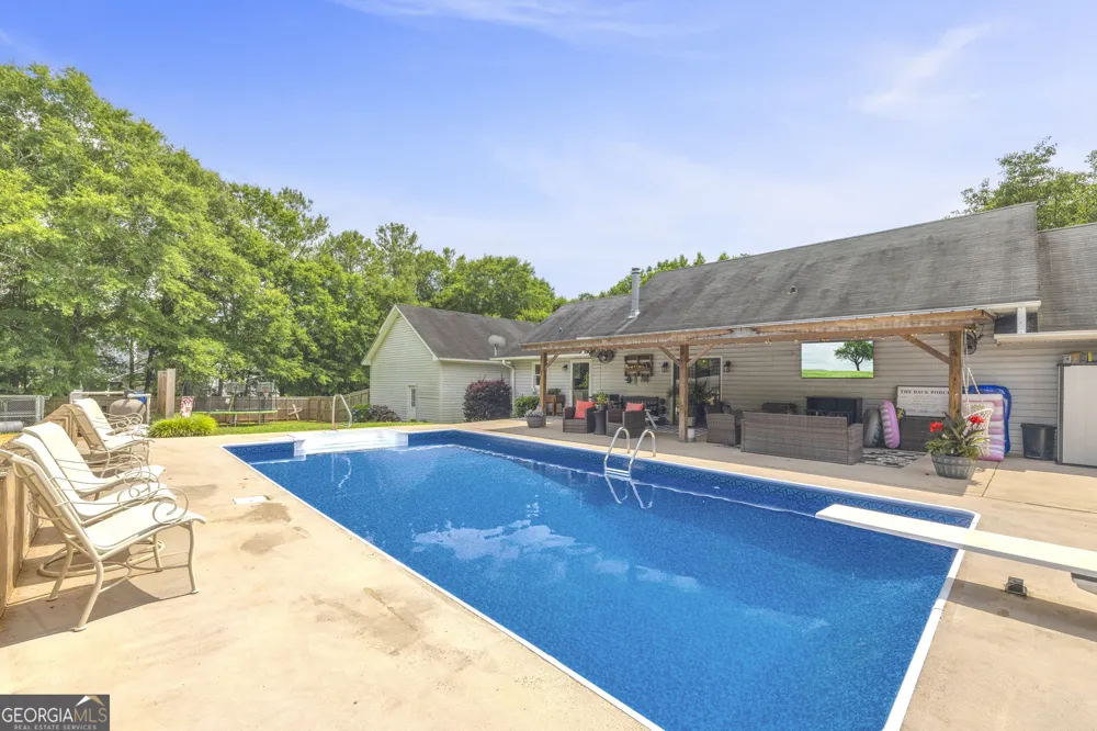 1258 Old Beacon Light RD Hartwell, GA 30643
