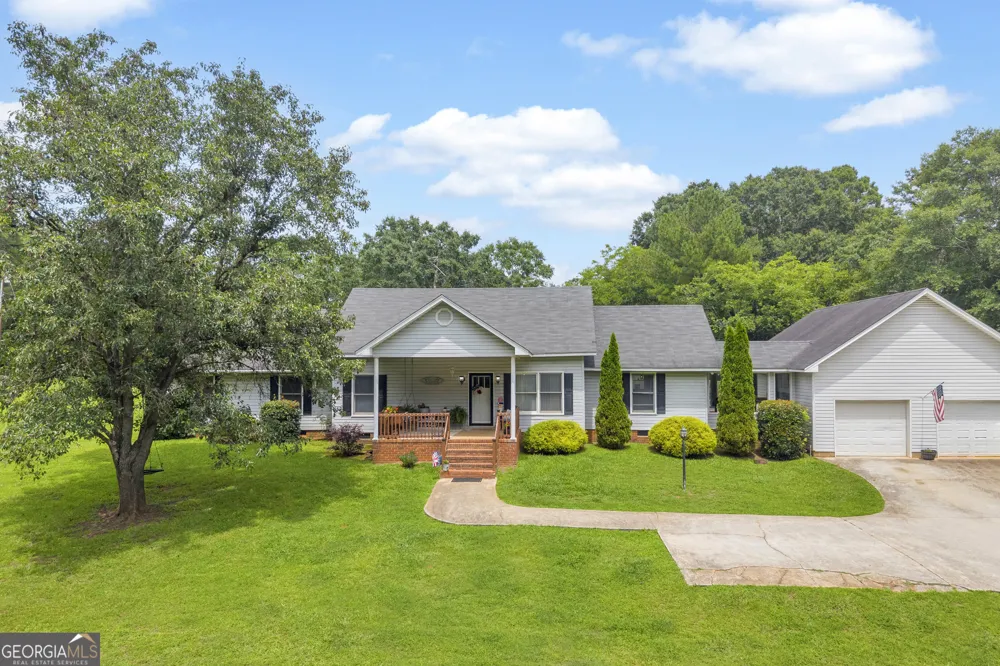 1258 Old Beacon Light RD Hartwell, GA 30643