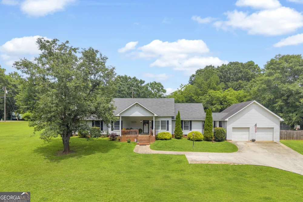 1258 Old Beacon Light RD Hartwell, GA 30643