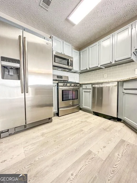 2747 Highland RDG NW Kennesaw, GA 30152