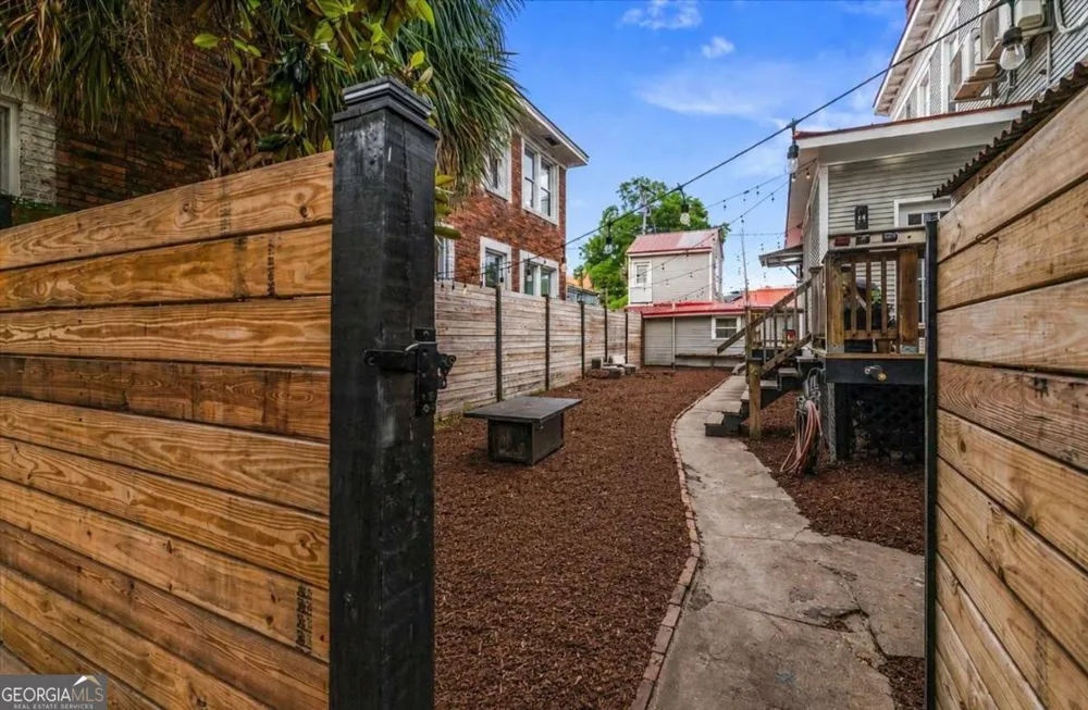 120 W 37Th ST Savannah, GA 31401