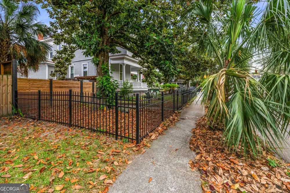 120 W 37Th ST Savannah, GA 31401