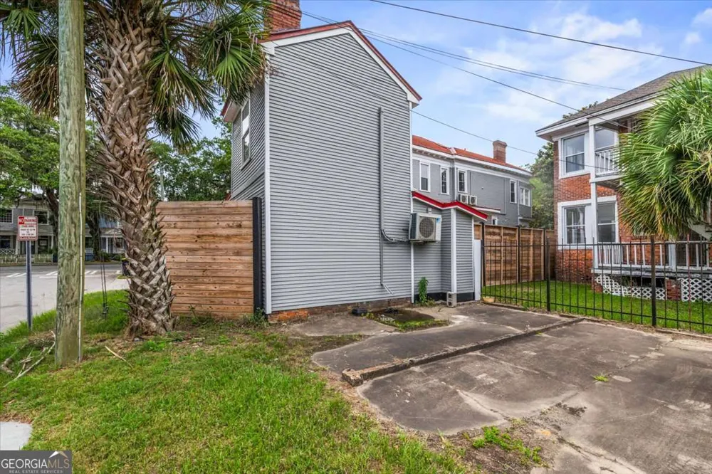 120 W 37Th ST Savannah, GA 31401