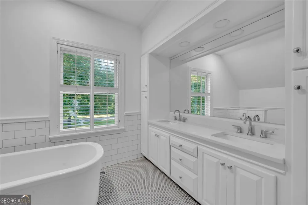 139 Entrekin RD W Cobb, GA 31735