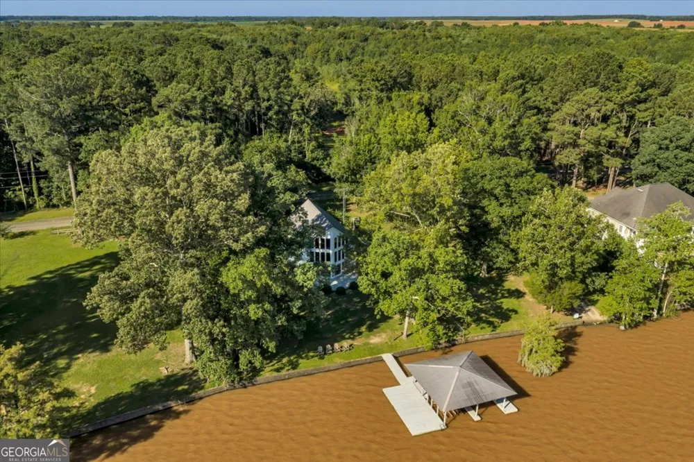 139 Entrekin RD W Cobb, GA 31735